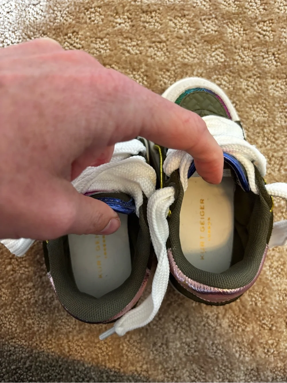Kurt Geiger Mini Southbank Sneaker size 6-7